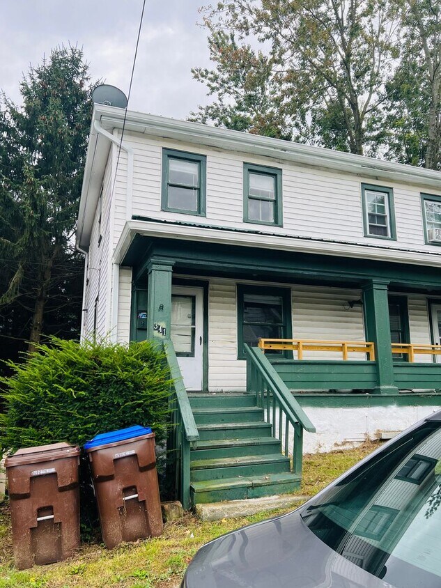 Primary Photo - 343 Russell St