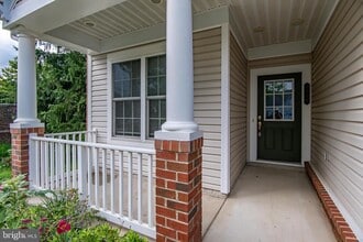 Building Photo - 8406 Mountain Larkspur Dr
