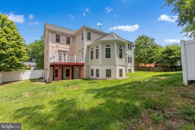 Foto del edificio - 6529 Fairlawn Dr