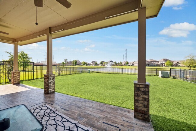 Foto del edificio - 19823 Rojo Rock Ln