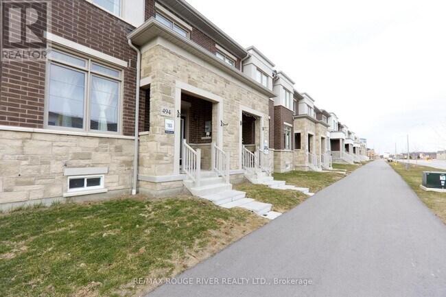 Photo du bâtiment - 494 Twin Streams Rd