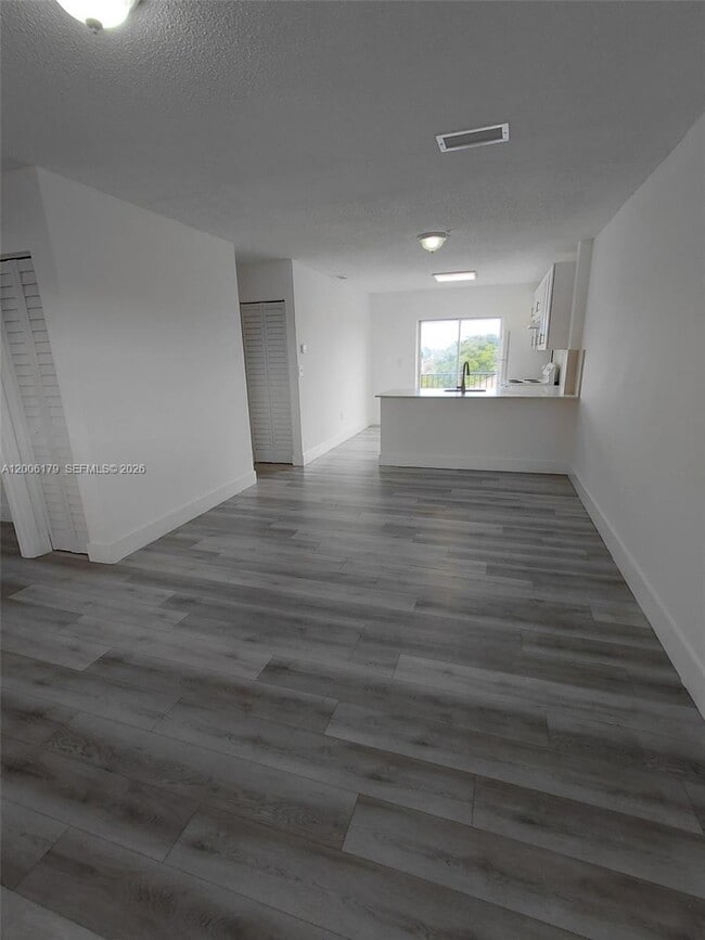 Foto del edificio - 5435 W 24th Ave