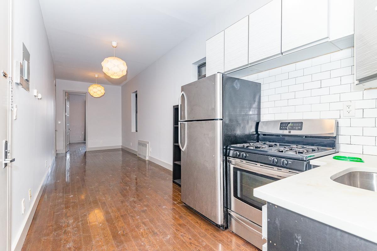 Primary Photo - 26 Wilson Ave