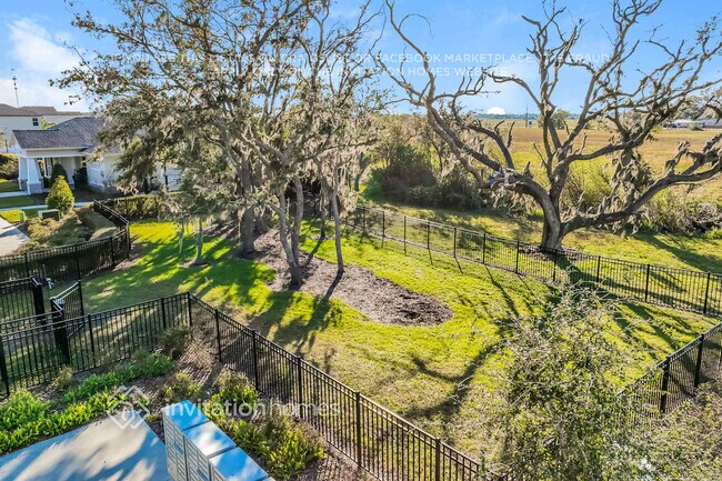 Foto del edificio - 1448 Flower Dust Dr