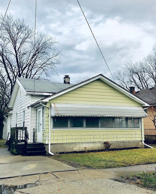 Primary Photo - 1033 Atlantic Ave