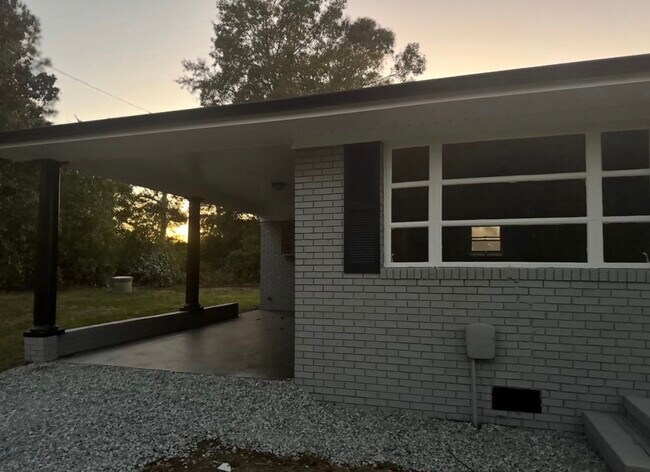 Foto del edificio - 6381 Elevation Rd