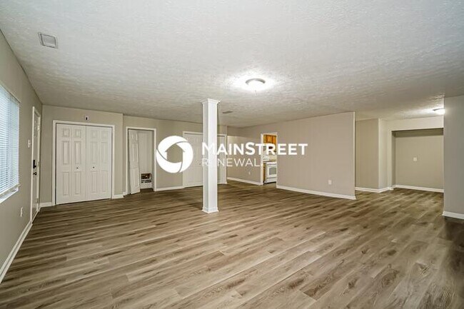 Foto del edificio - 3 Bedroom Pet-Friendly Home in Indianapoli...