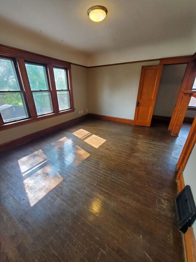 Foto del edificio - 1537 S 62nd St