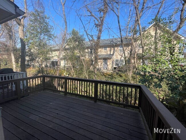 Building Photo - 3422 Chagall Ct Charlotte, NC 28205 Gorgeo...