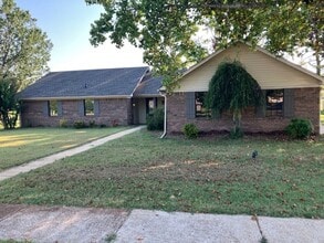 Building Photo - 1400 Audubon Dr