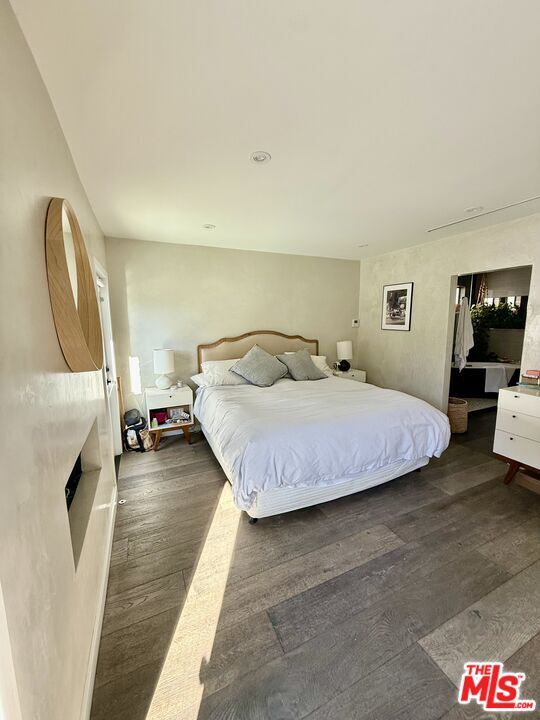 Foto del edificio - 7621 Stetson Ave