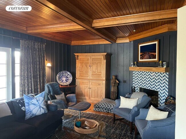 Building Photo - 33 Ogden Ln