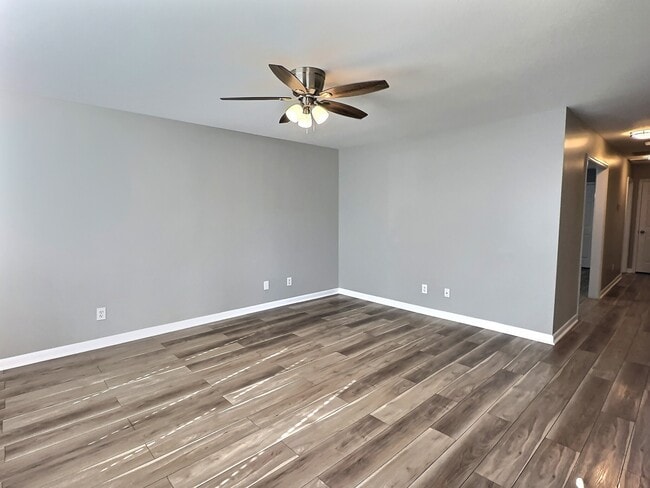 Photo - 1505 E 50th St House