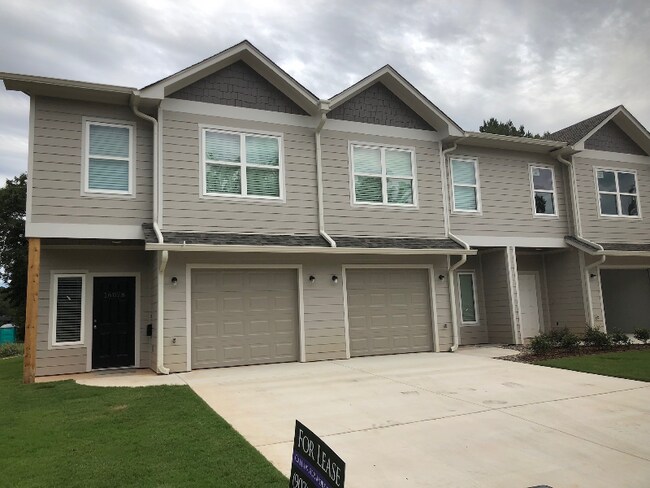 Foto del edificio - 16078 Echo Glen Dr