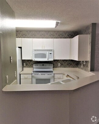 Building Photo - 800 Ironwood Dr