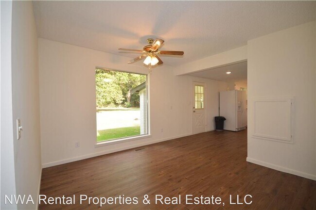 Foto del edificio - 3 br, 2 bath House - 3993 S Powell St