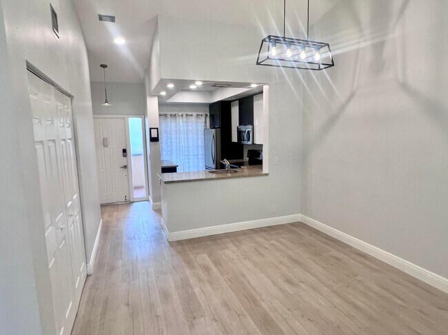 Foto del edificio - 2281 SW 15th St