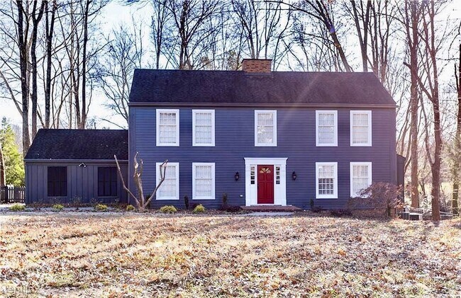 Building Photo - 3 br, 3 bath House - 203 Willoughby Blvd