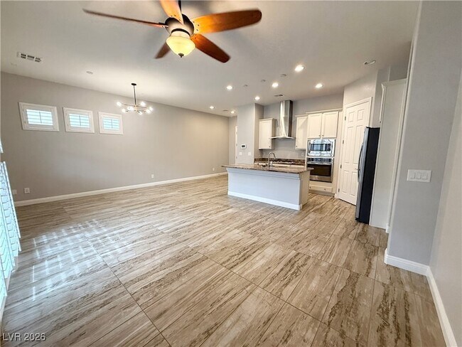 Foto del edificio - 81 Einstein Ridge Way