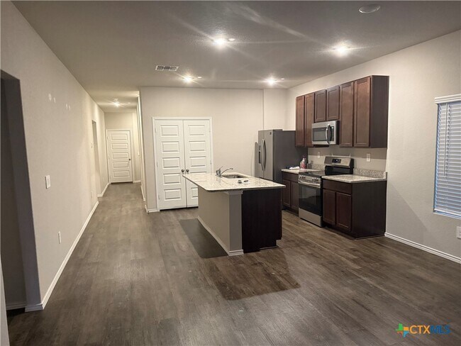 Building Photo - 328 Havarti Wy