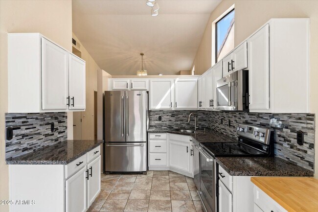 Foto del edificio - 15406 N 50th Pl