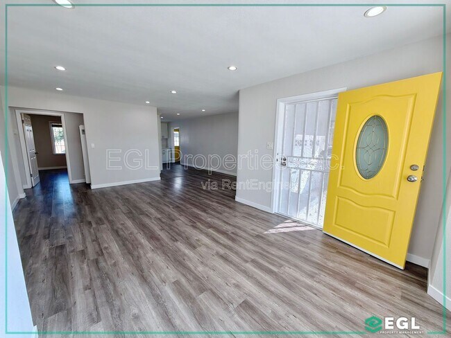 Foto del edificio - 13226 Stanford Ave