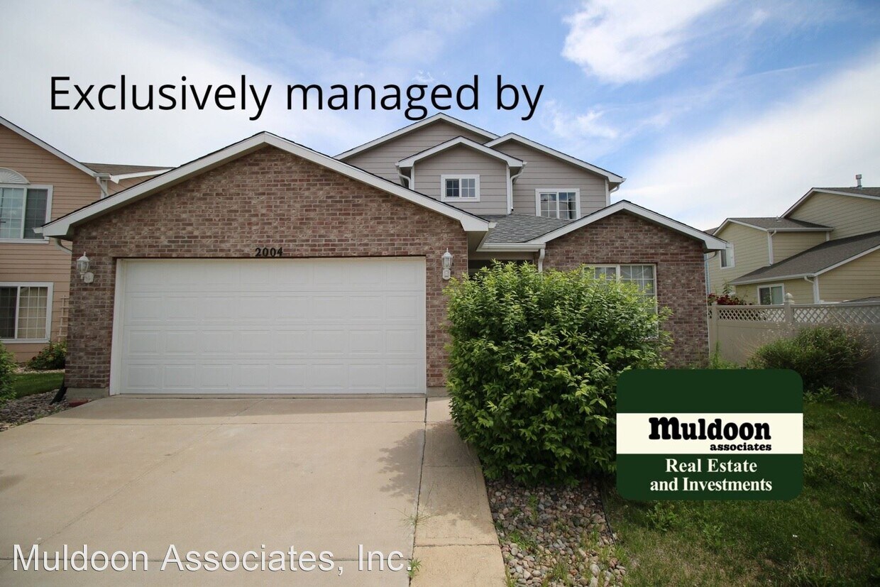 Foto principal - 3 br, 2.5 bath House - 2004 Mirror Ct