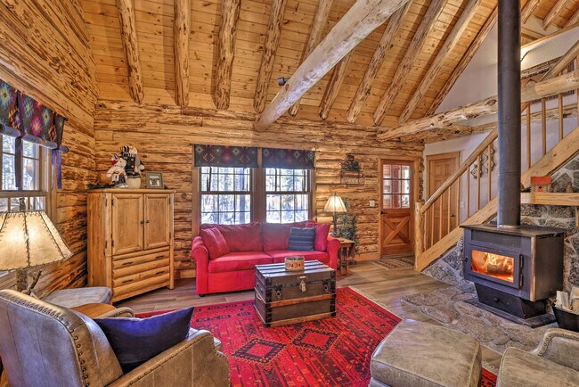 Foto del edificio - 351 Wilderness Dr