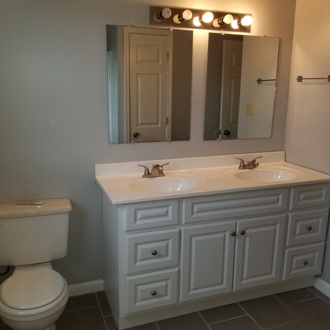 Foto del edificio - 409 Sal Blvd