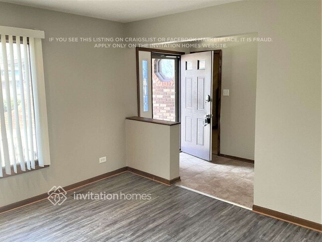Foto del edificio - 15515 Long Ave