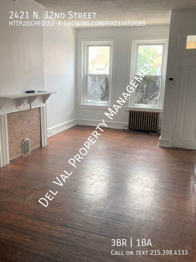 Building Photo - Improved Rent! Newly Updated 3-Bdrm Row Ho...