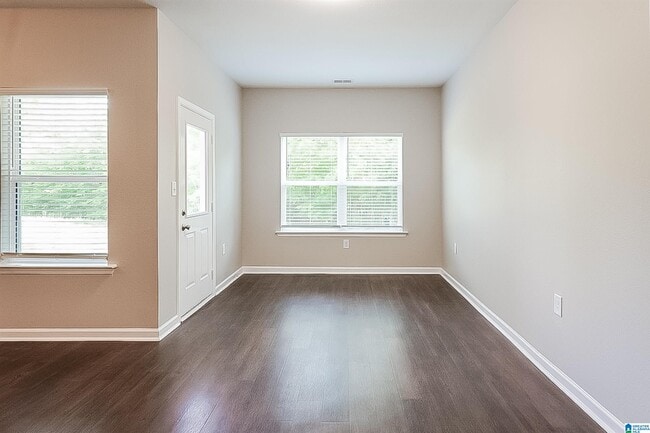 Building Photo - 1076 Pilgrim Ln
