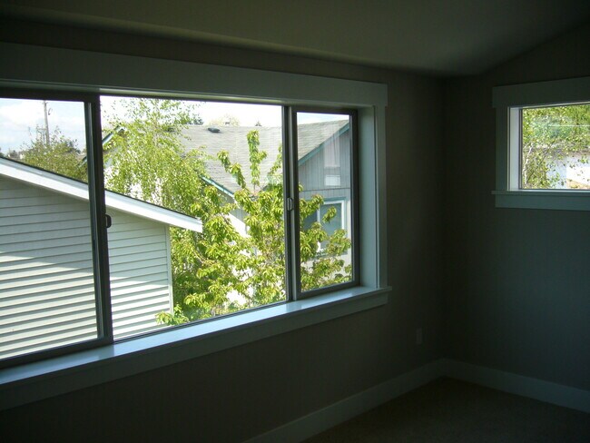 Building Photo - 2046 NW 63rd St