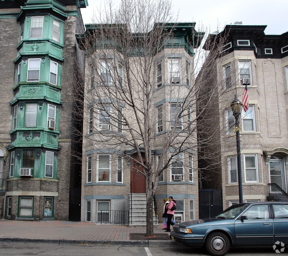Foto del edificio - 408 60th St