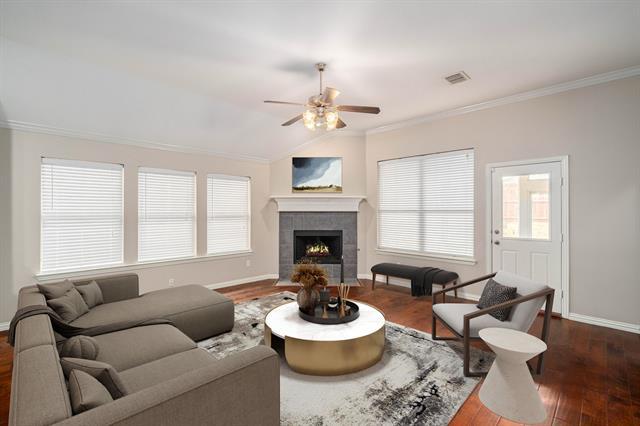 Foto del edificio - 413 Hawk Dr