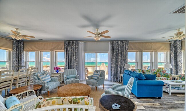 Foto del edificio - PLAN AND SECURE YOUR WINTER GETAWAY NOW, WHILE YOU HAVE THE BEST SELECTION