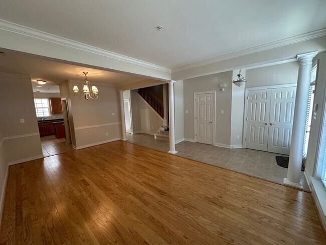 Foto del edificio - Lovely 4 bedroom townhome in Villages of F...
