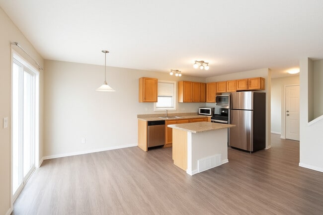 Building Photo - 120 Magrath Rd NW