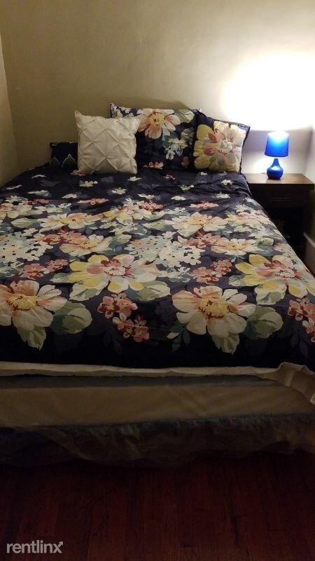Foto del edificio - 2 br, 1 bath Apartment - 7856 Kendal Street