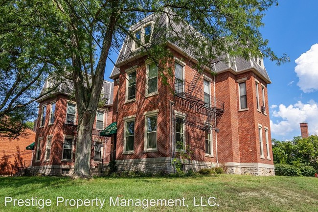 Building Photo - 2154 Sinton Ave