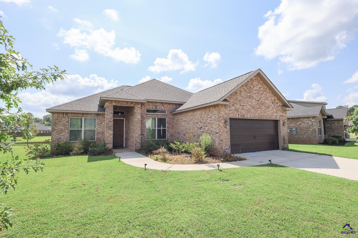 Primary Photo - 110 Gwendolyn Ave