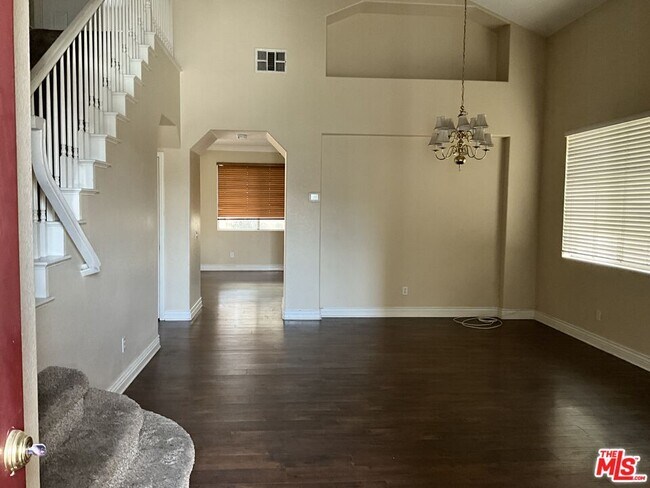 Building Photo - 13162 River Oaks Dr