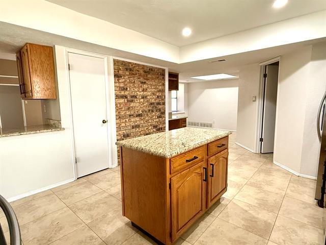 Foto del edificio - 4545 Fremont Ln