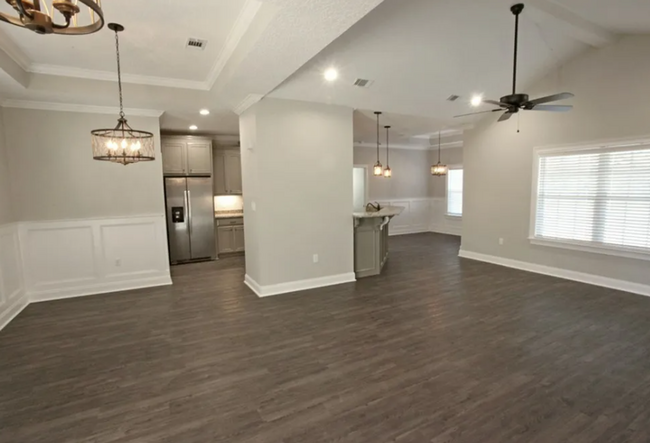 Building Photo - Elegant 4-Bedroom Home in Nottinghill Subd...