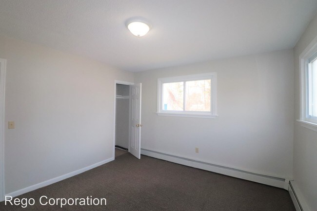 Building Photo - 3 br, 2 bath House - 380 Holcomb St