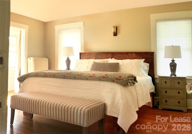 Building Photo - 10 Coleman Ave