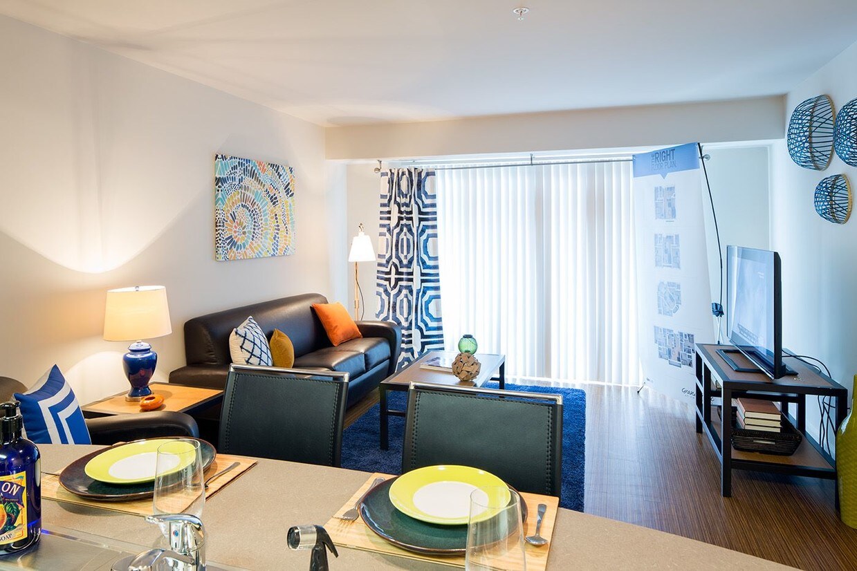 Grandmarc at The Corner Apartments - Charlottesville, VA | Apartments.com