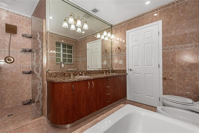 Foto del edificio - 2545 NE 207th St