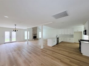Building Photo - 8103 Wind Forest Dr