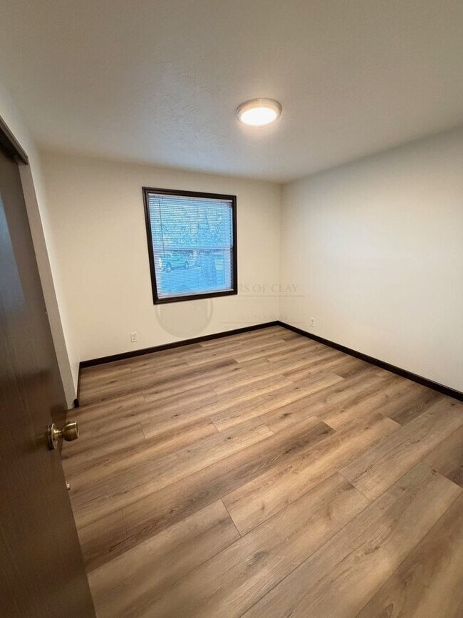 Foto del edificio - Great Single Level Unit- Rent Ready!!